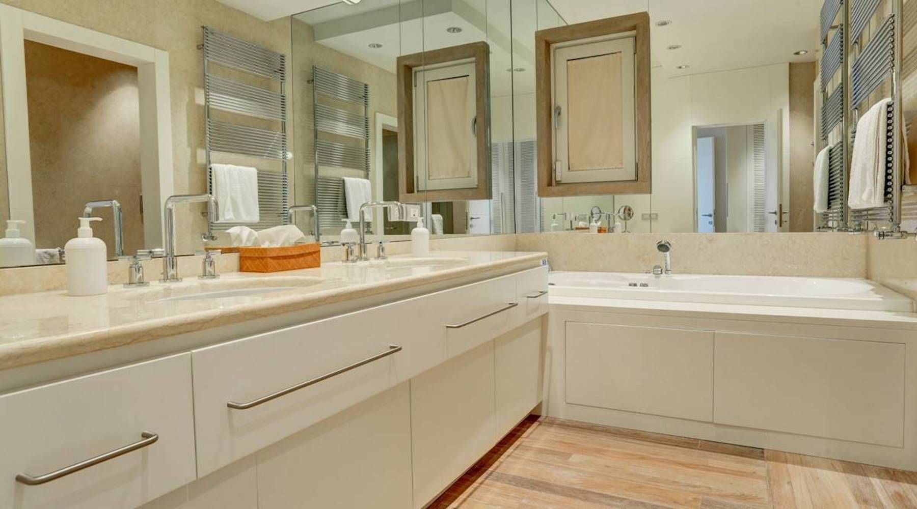 Ensuite