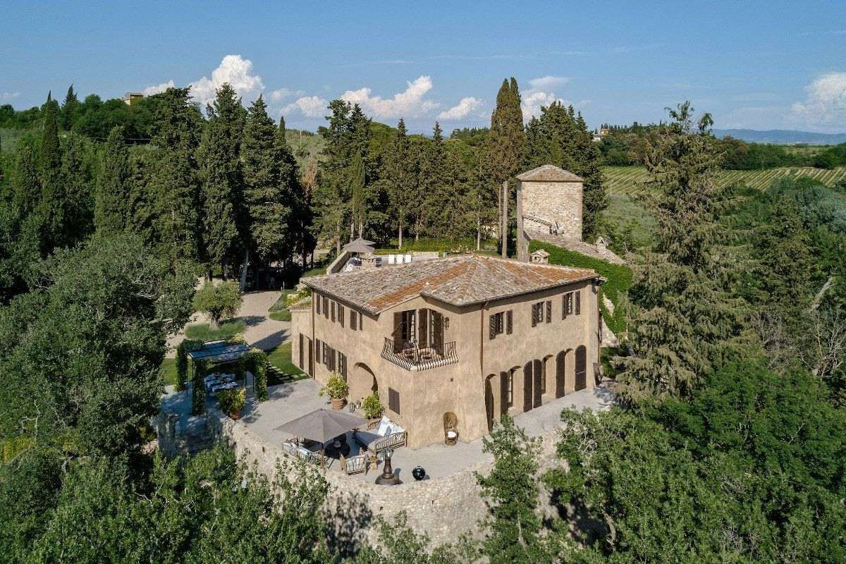 Torre Ugolino villa photo.
