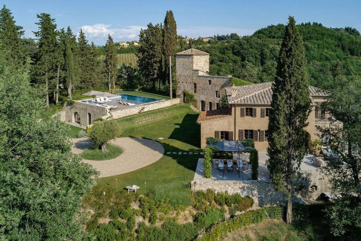 Torre Ugolino villa photo.
