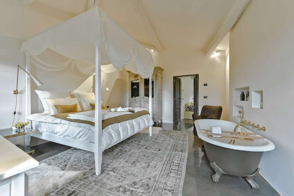 Torre Ugolino villa photo.
