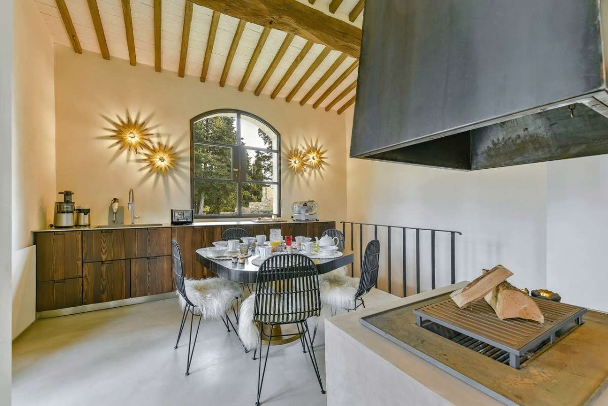 Torre Ugolino villa photo.
