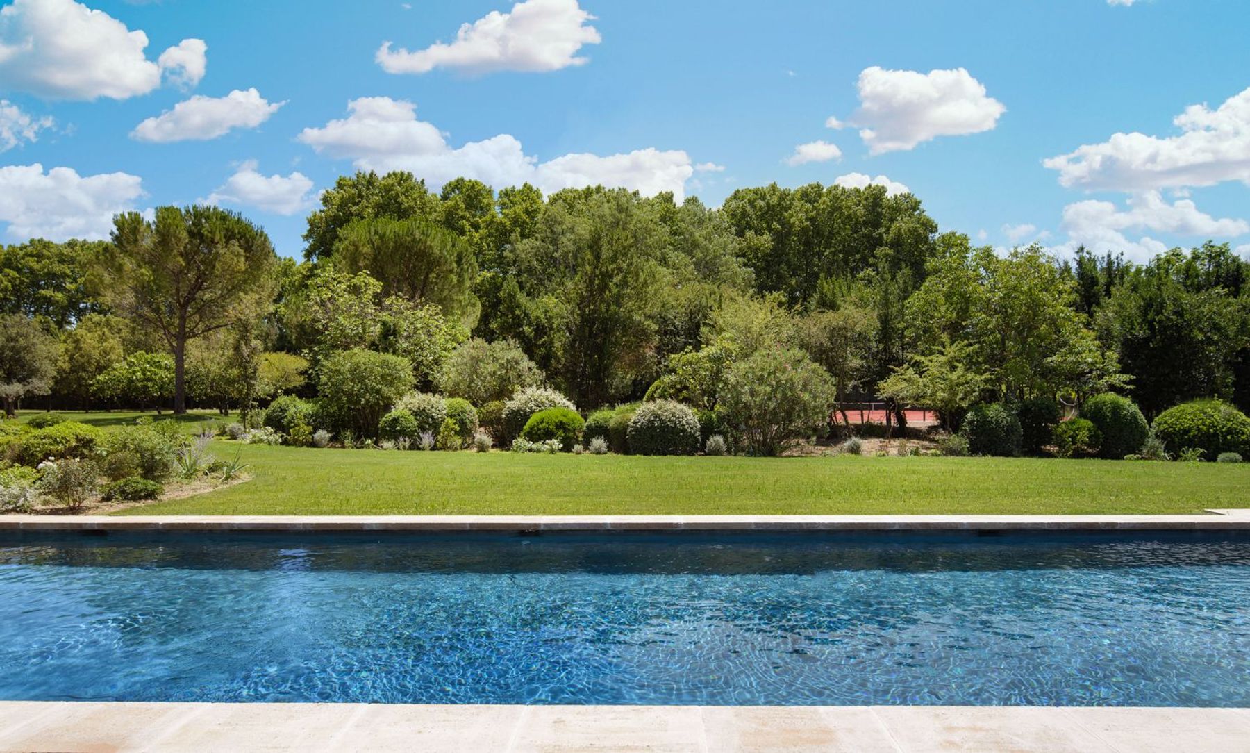 Mas de l'Etoile villa photo.