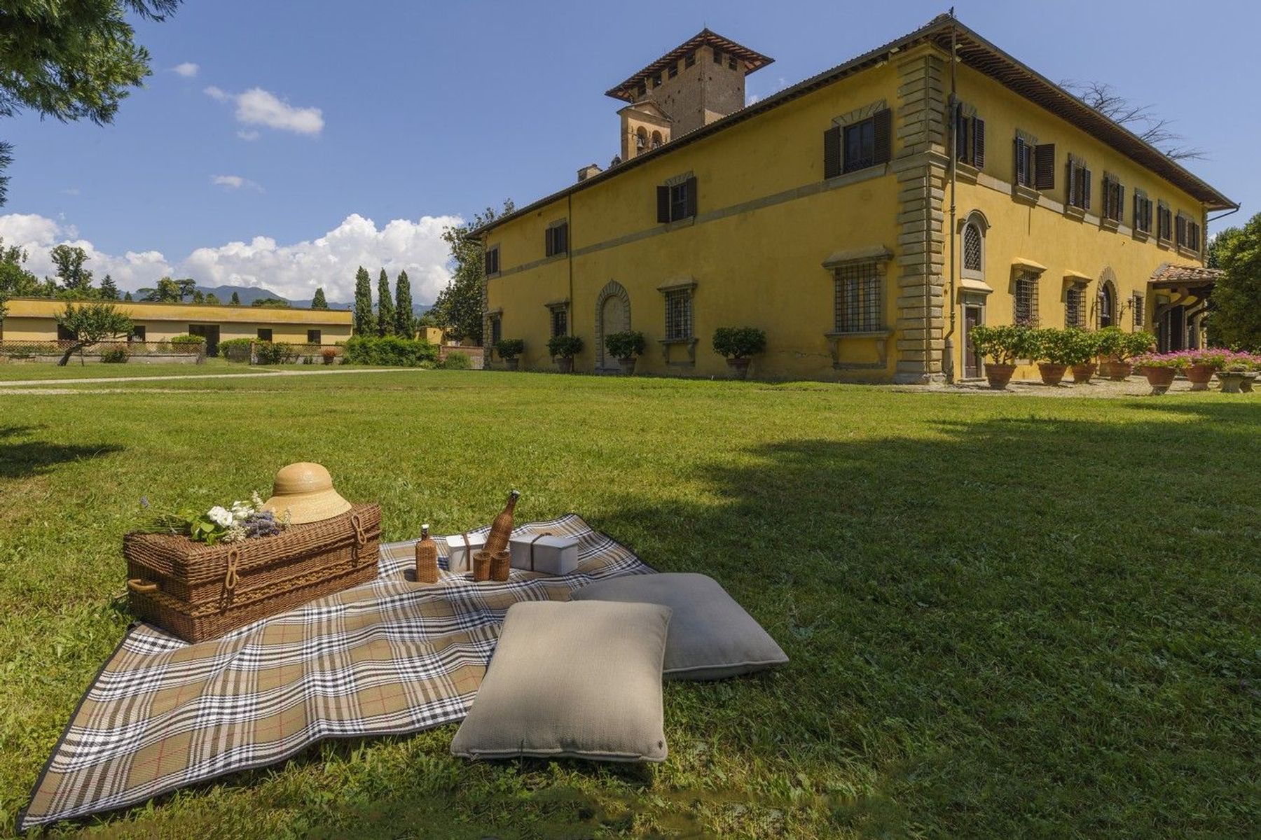 Castello Del Galateo villa photo.