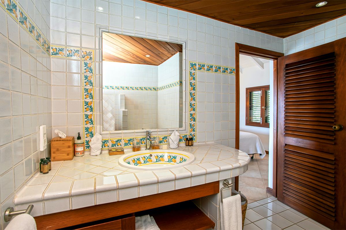 En suite bathroom