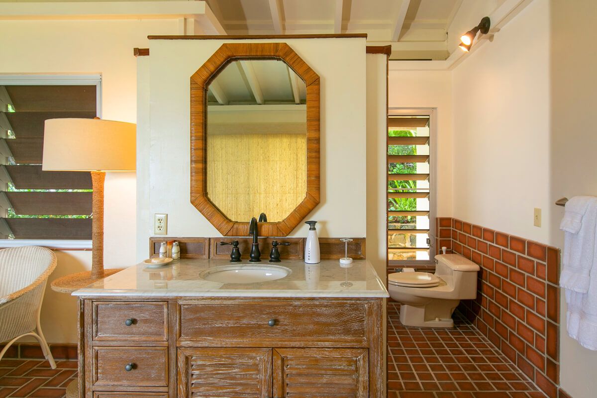 En suite bathroom