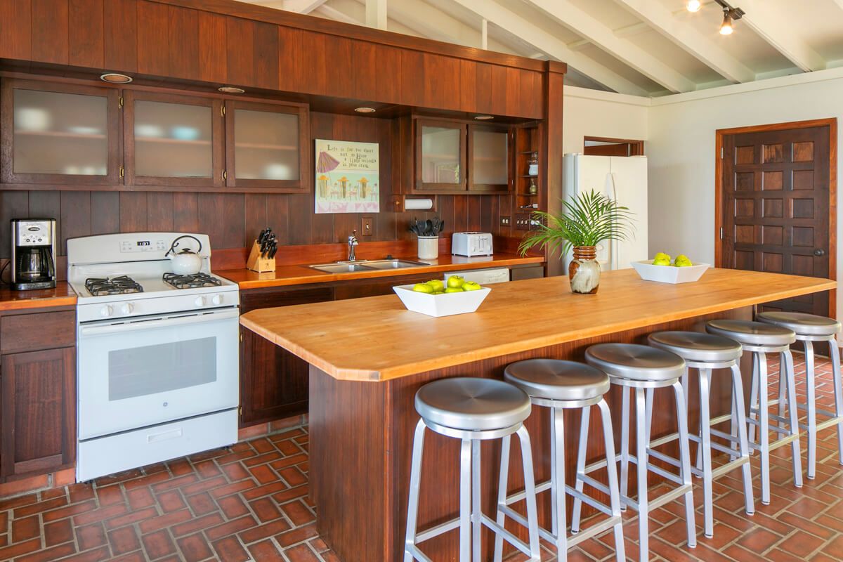 A breakfast bar that seats six