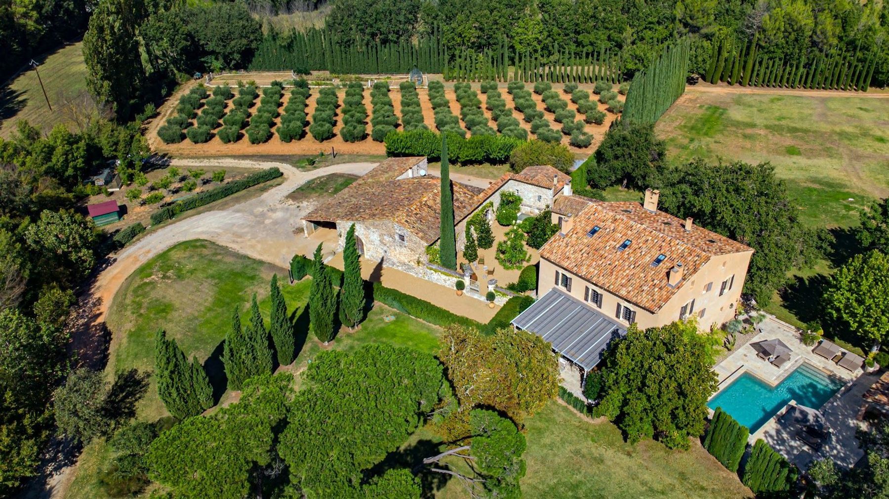 Bastide du Clos villa photo.