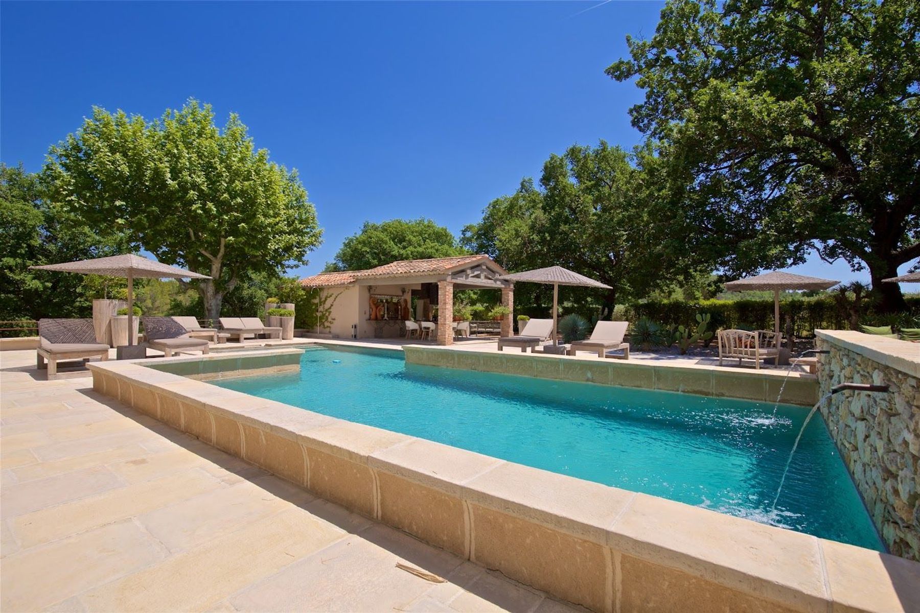 Bastide du Clos villa photo.