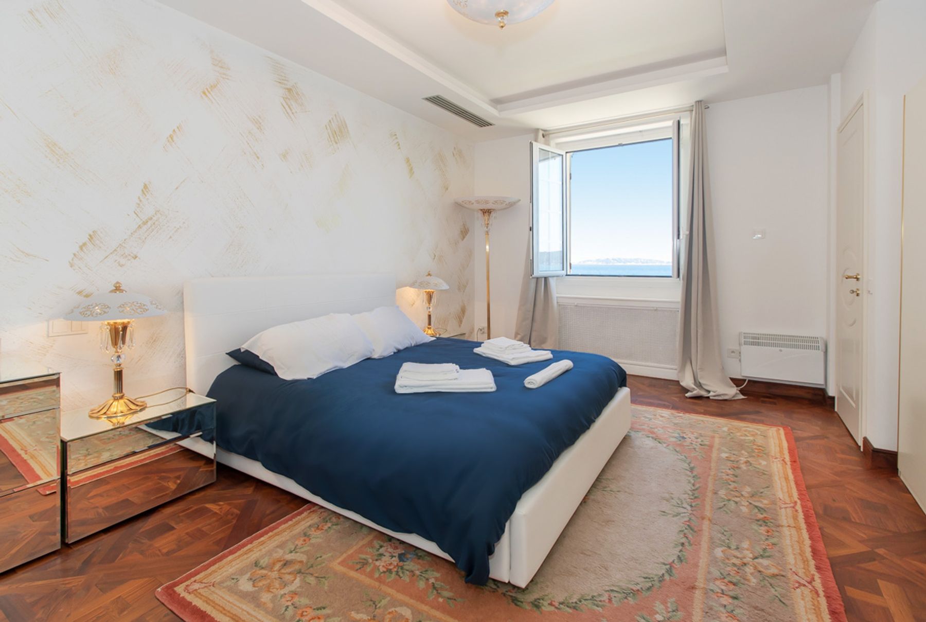 Le Bord de Mer villa photo.