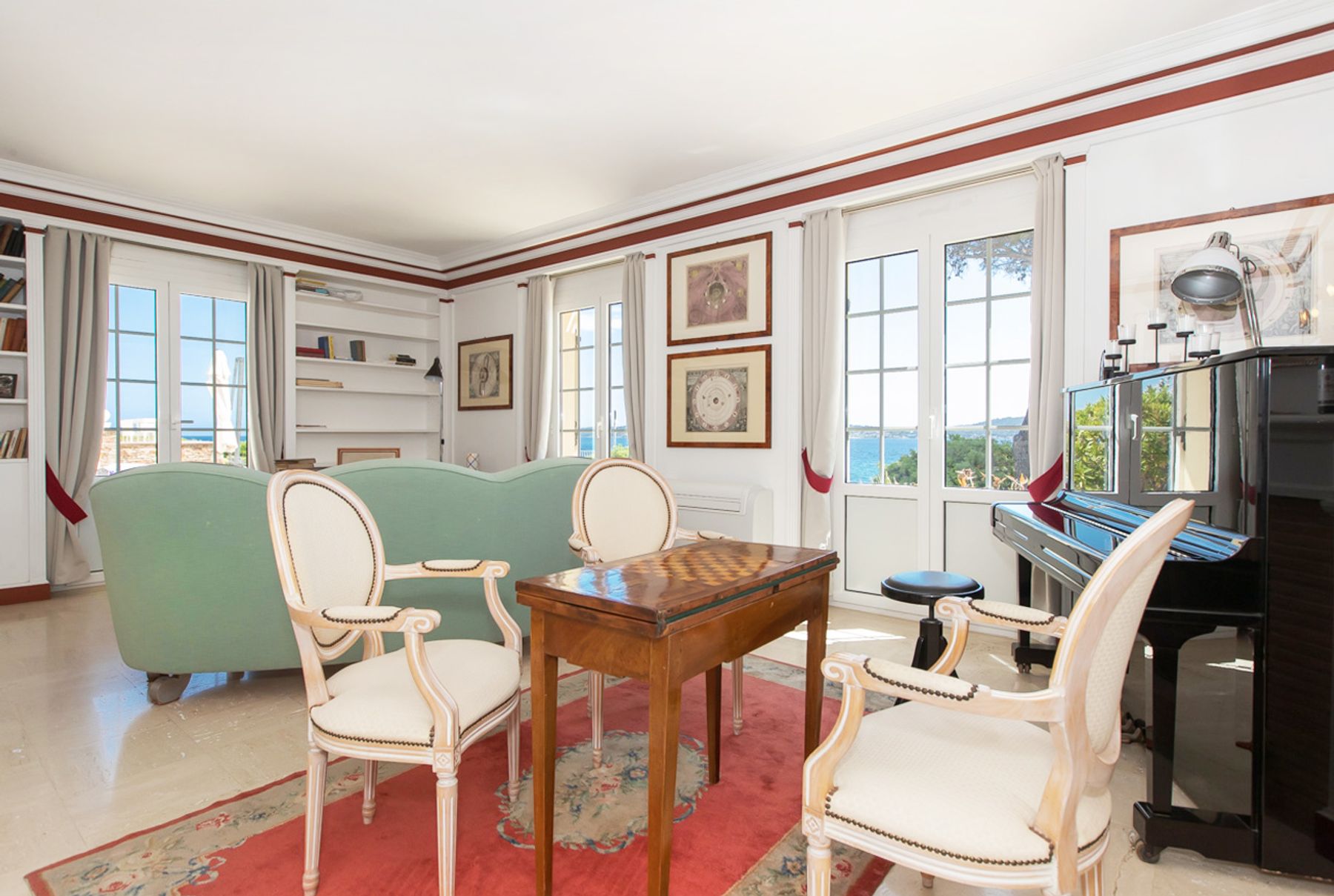 Le Bord de Mer villa photo.