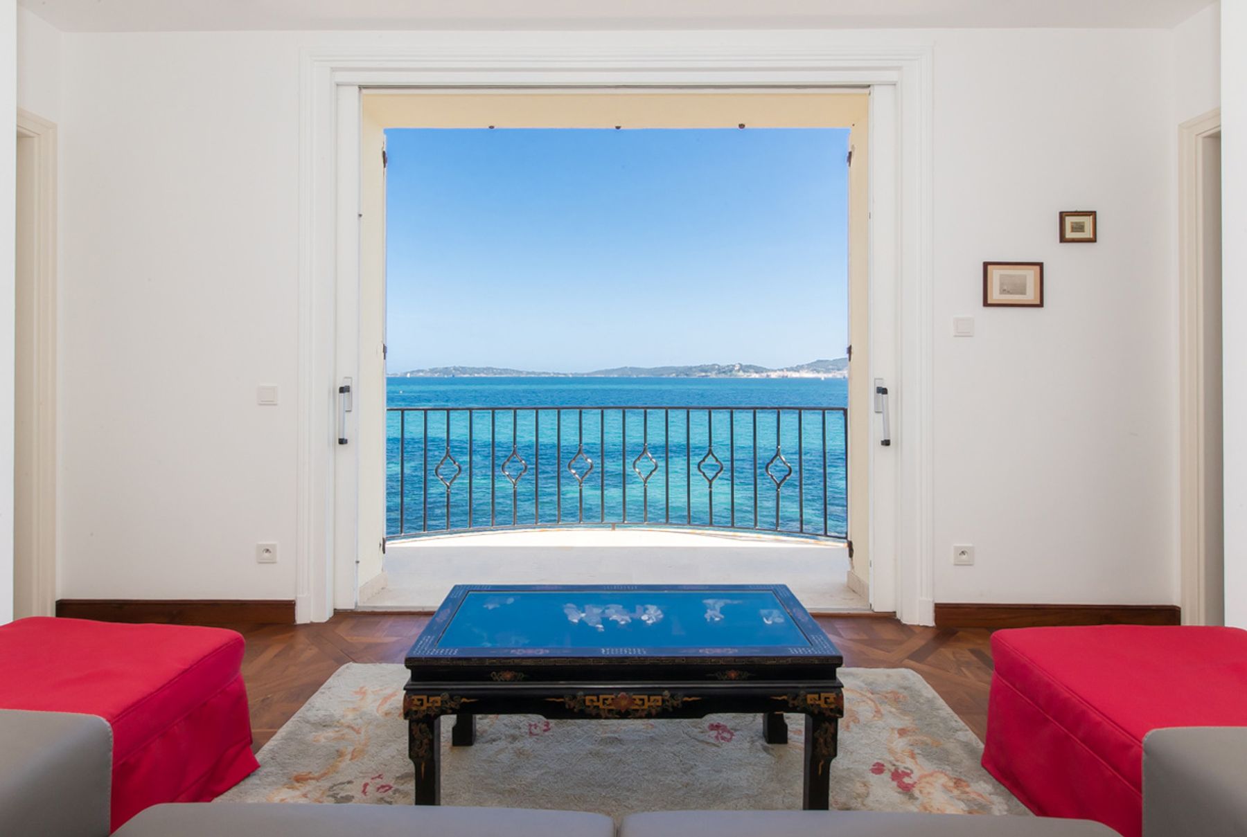 Le Bord de Mer villa photo.