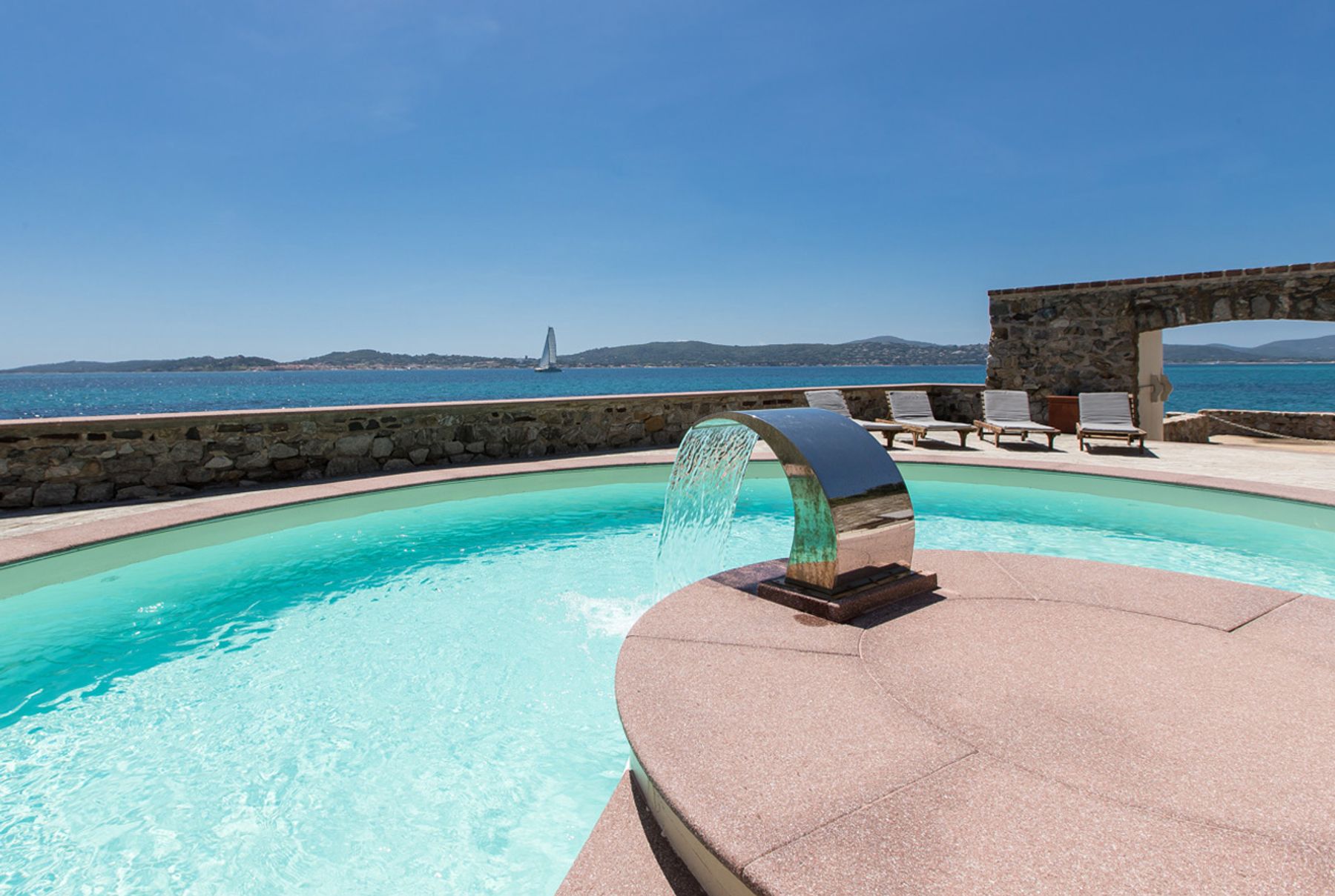 Le Bord de Mer villa photo.