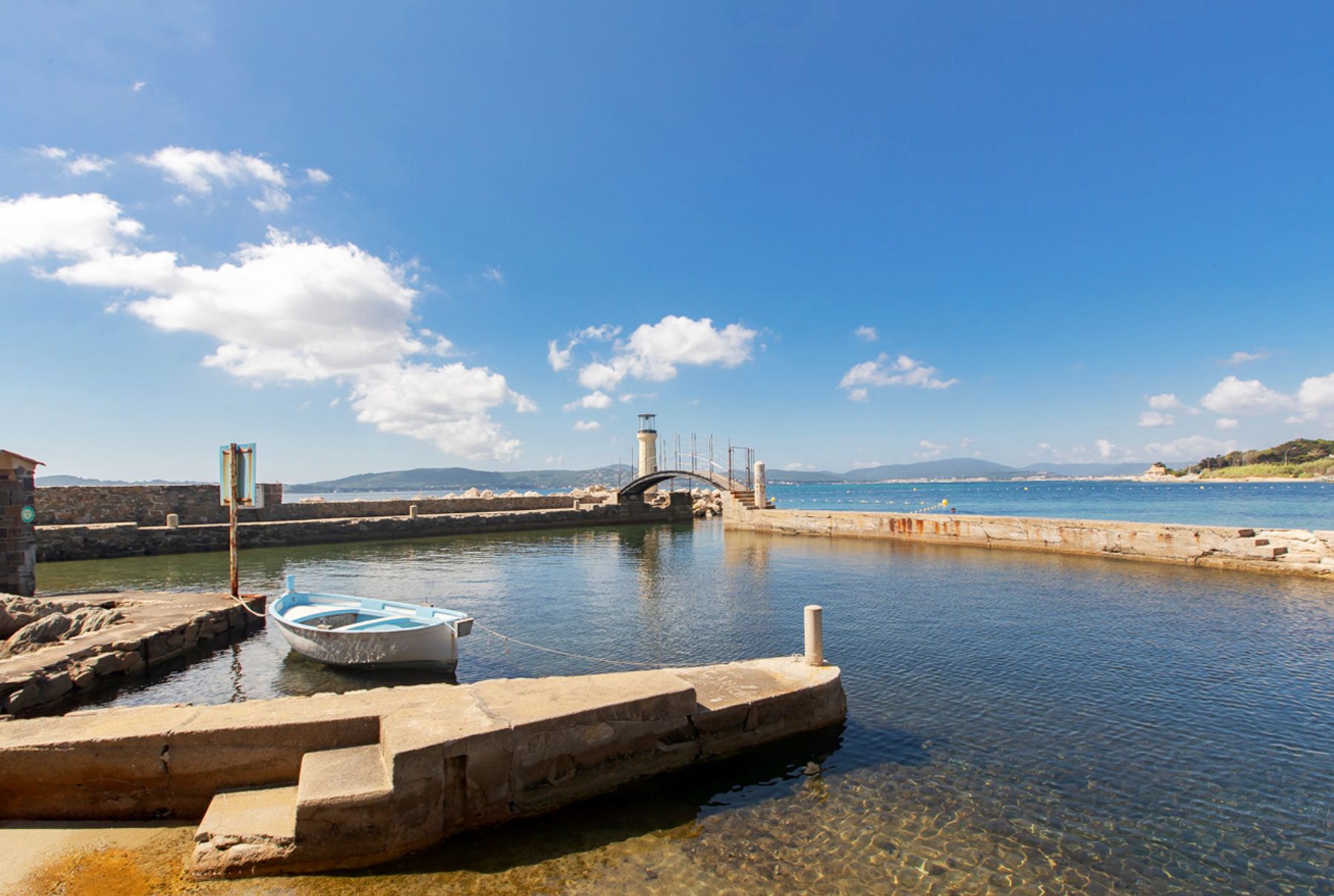 Le Bord de Mer villa photo.