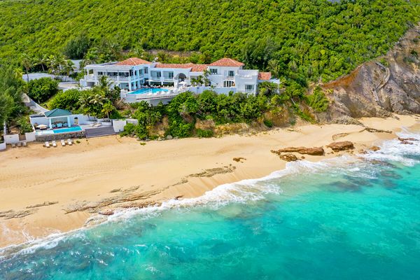 Pool party Caribbean, Private Nature reserve Saint Marteen