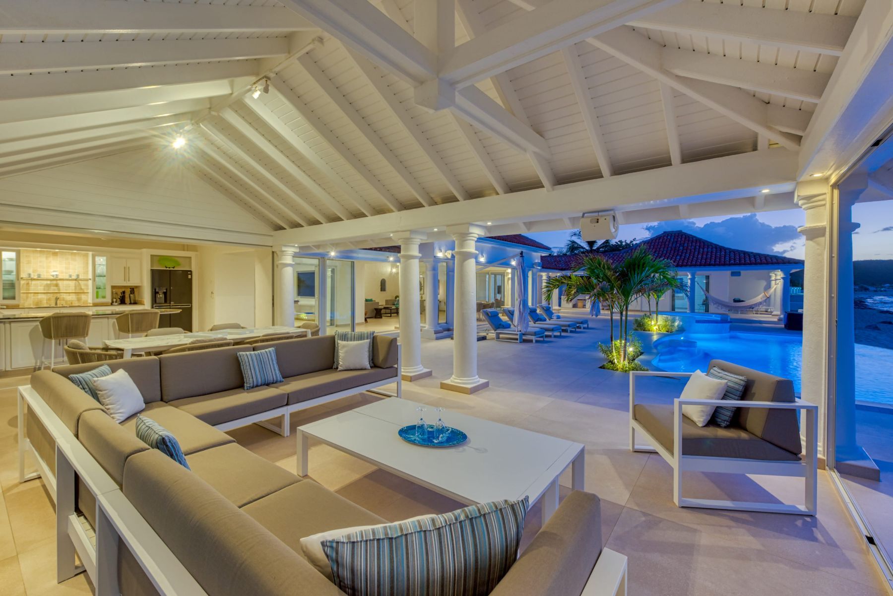 Carisa Villa villa photo.