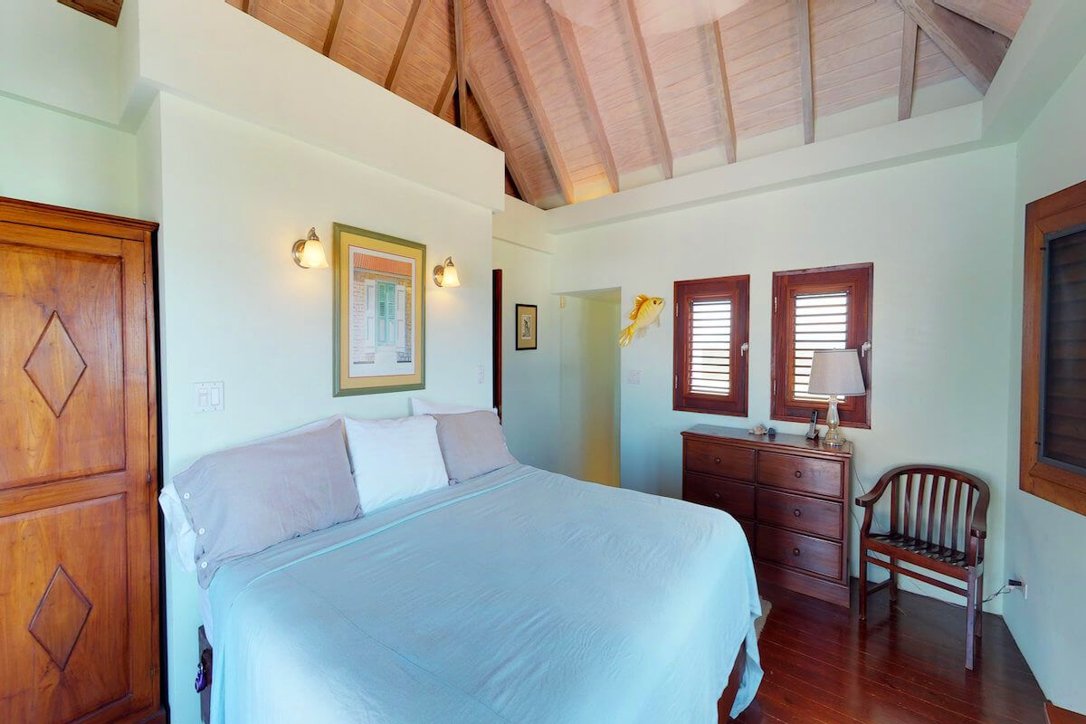 Master king suite