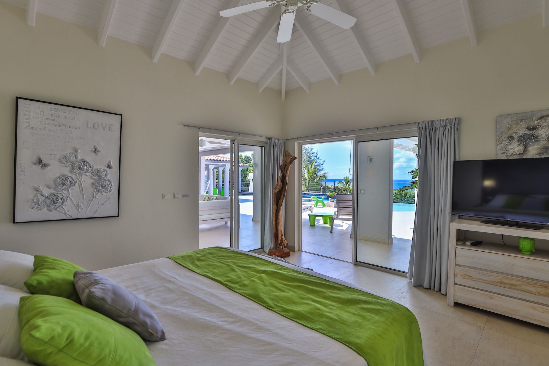 Giselle villa photo.