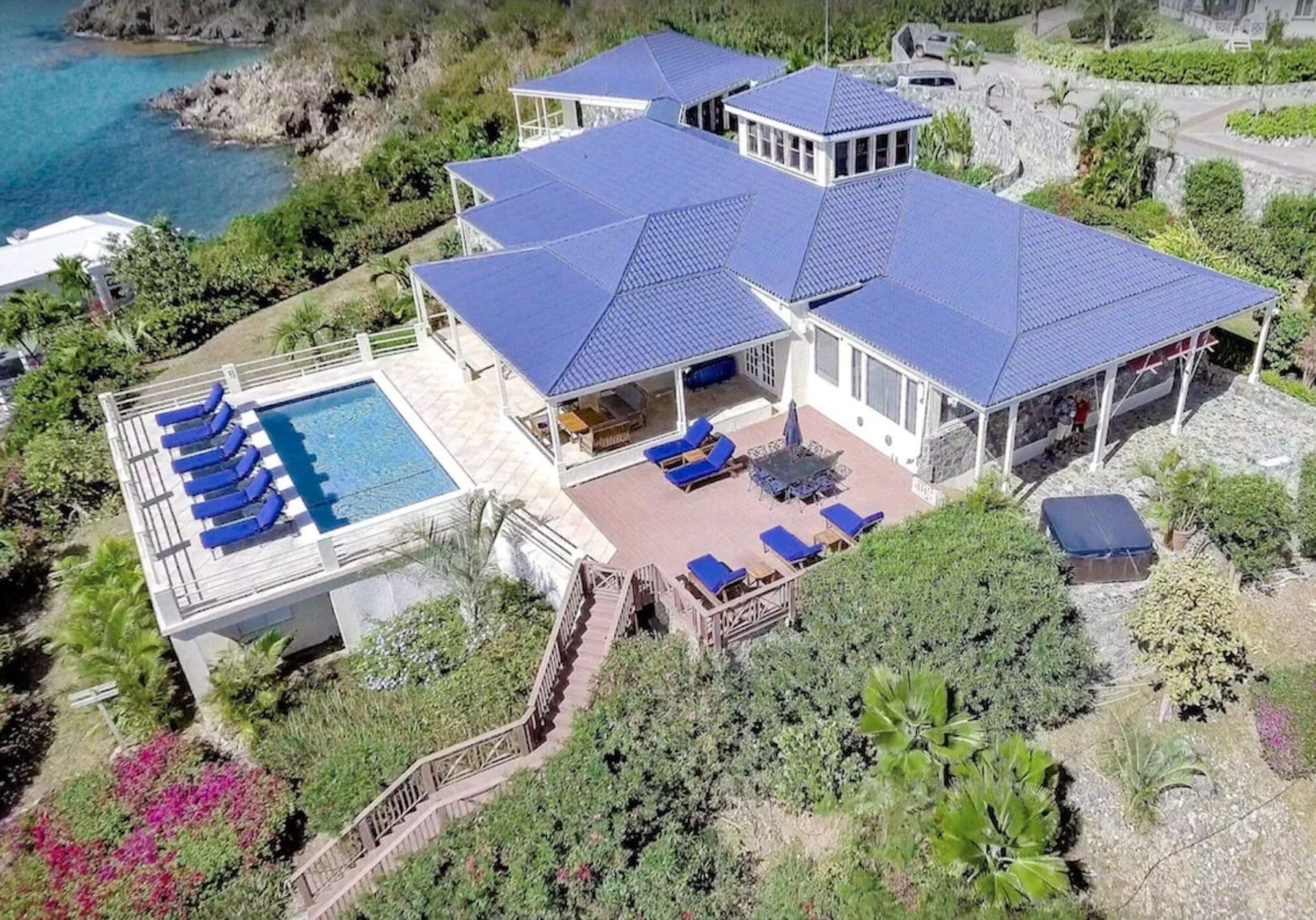 Blue Serenity Villa villa photo.