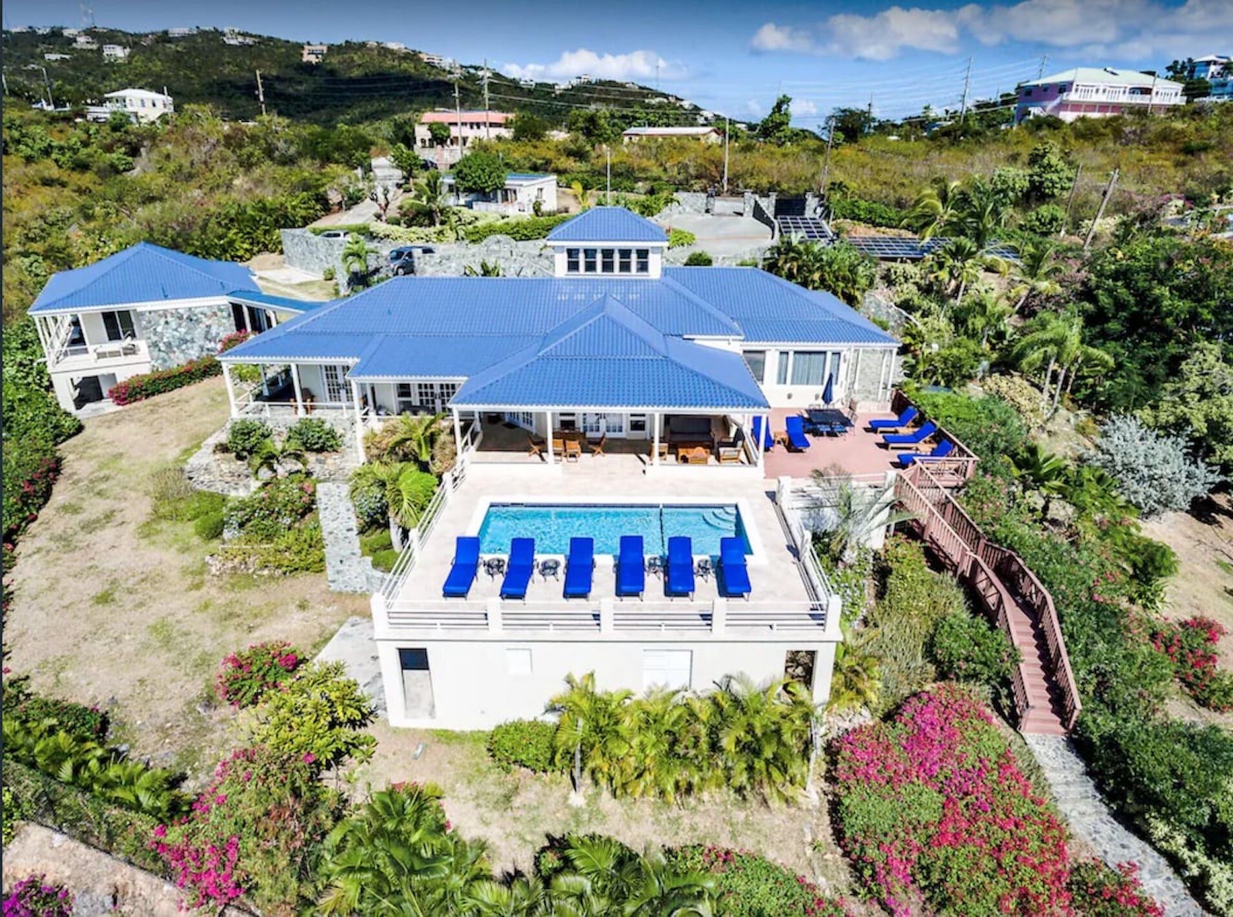 Blue Serenity Villa villa photo.