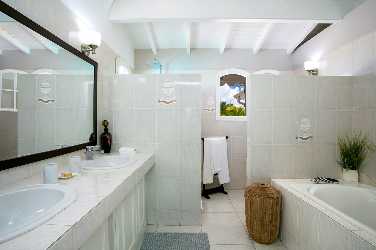 En suite bathroom