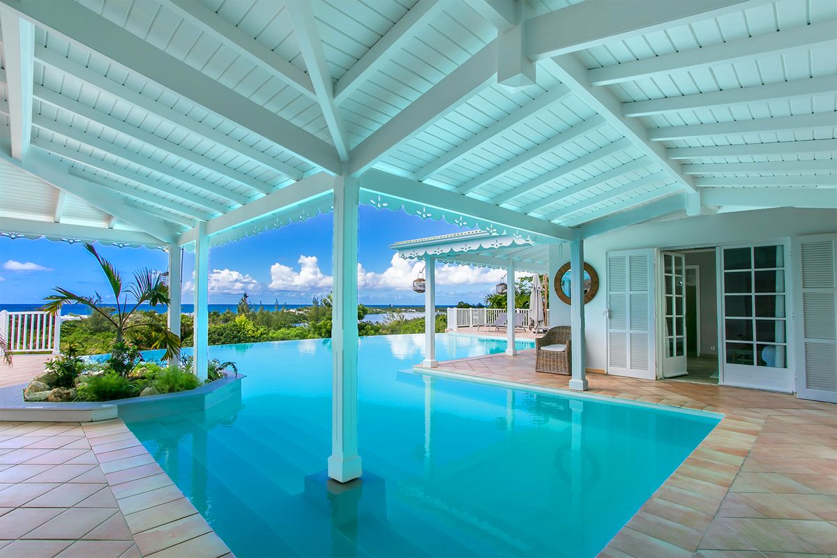 Pool area