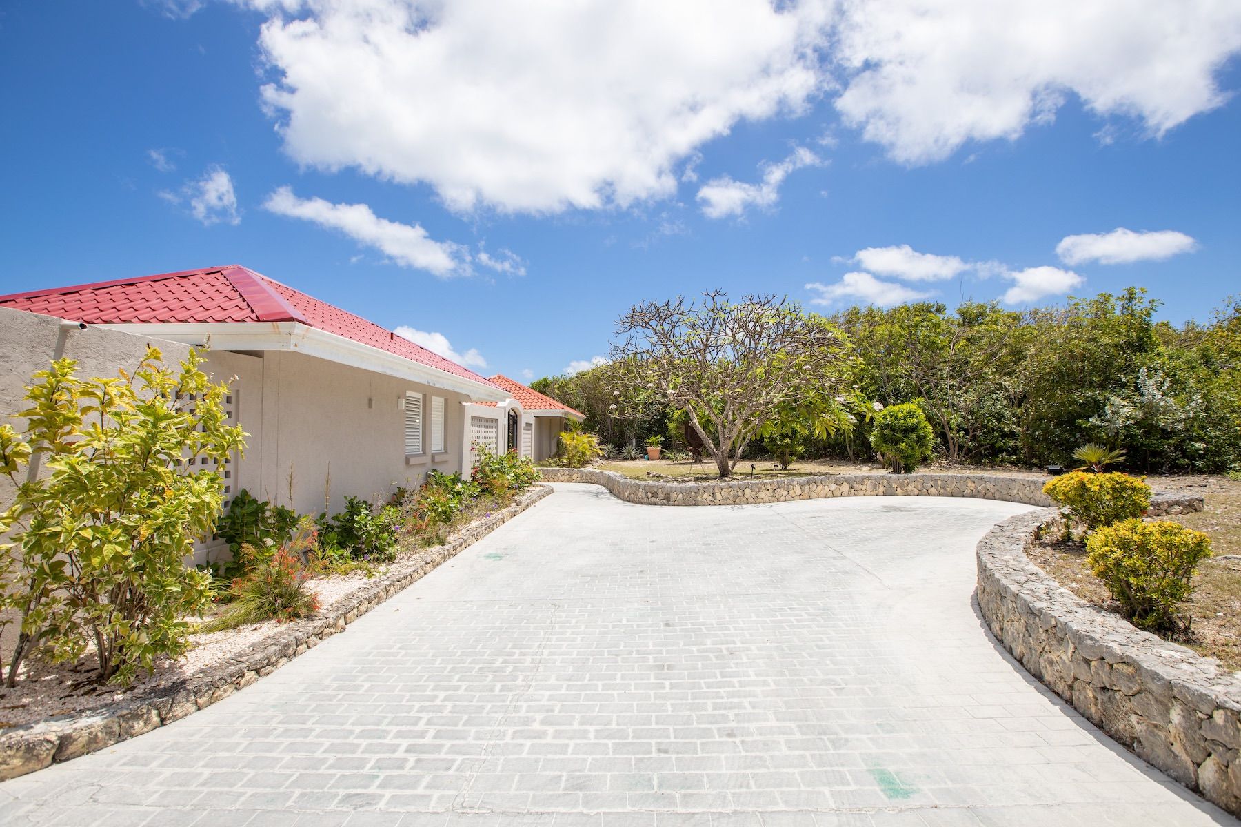 Mongoose Run villa photo.