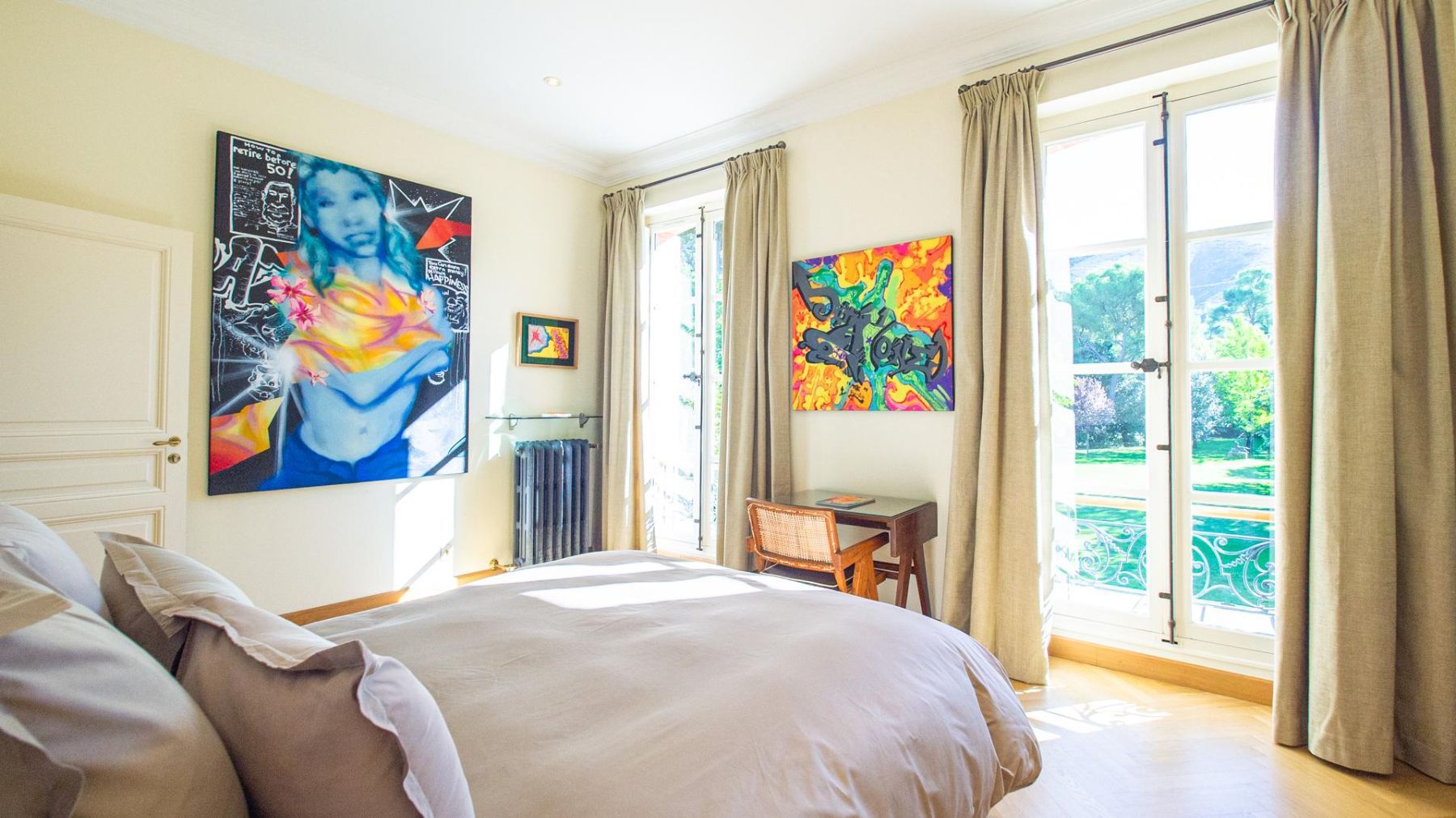 Chateau des Arts villa photo.