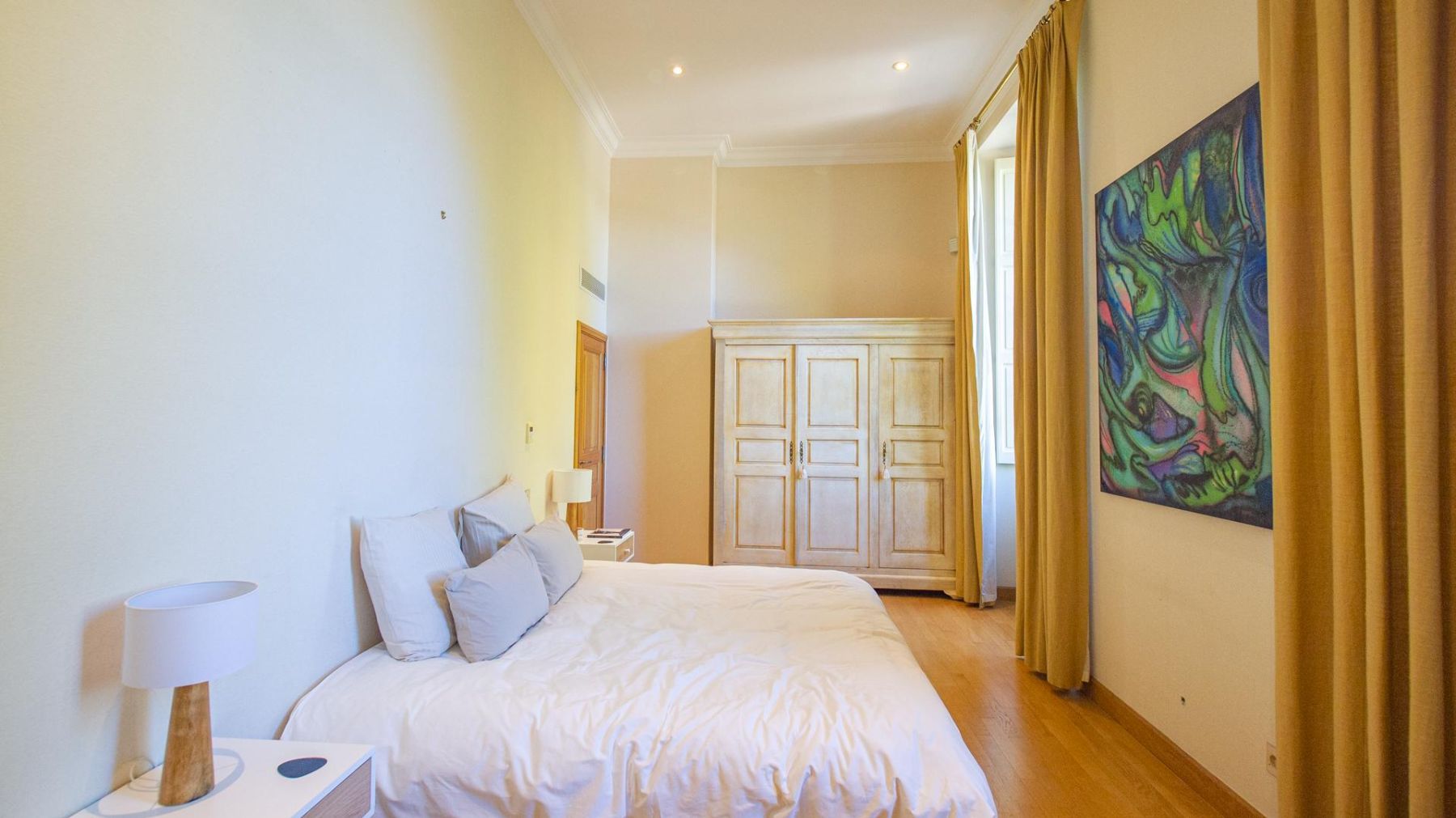 Chateau des Arts villa photo.