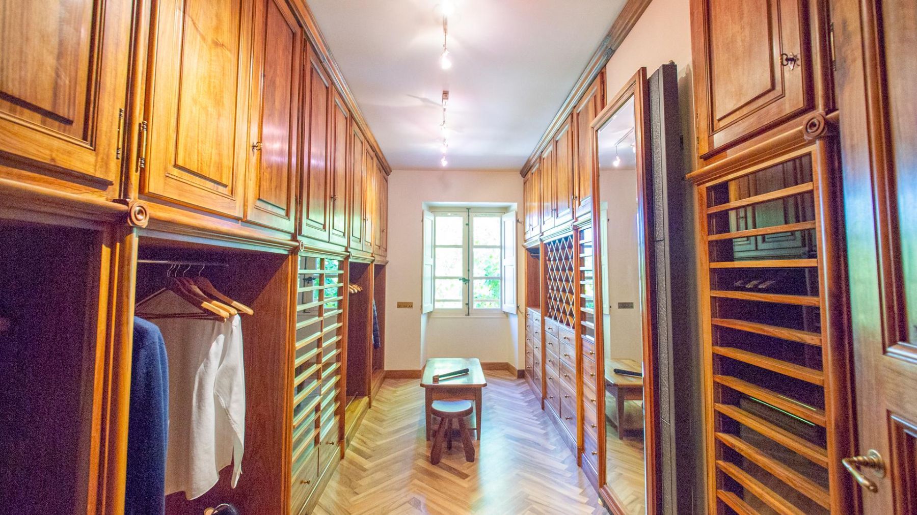 Chateau des Arts villa photo.