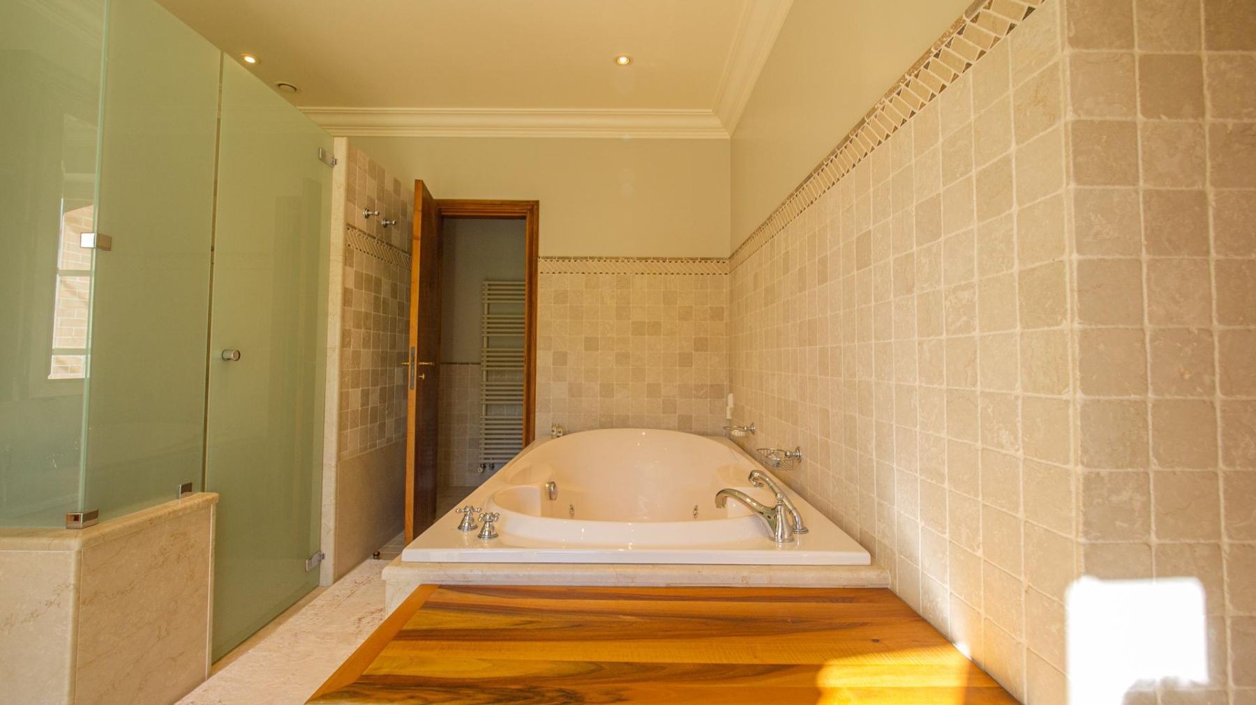 Chateau des Arts villa photo.