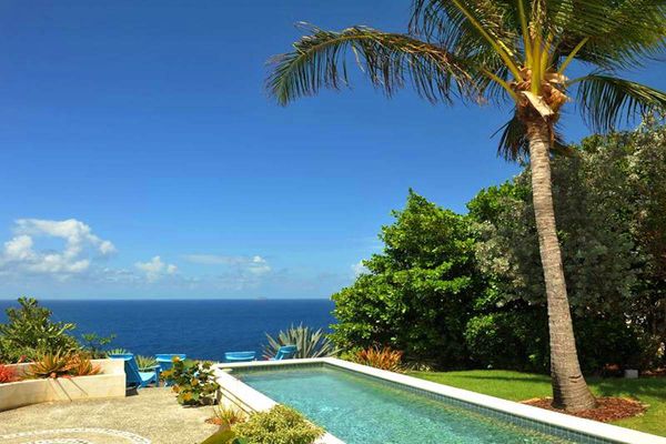 Sea Stone Villa sits near Maria Bluff and has amazing Caribbean Views