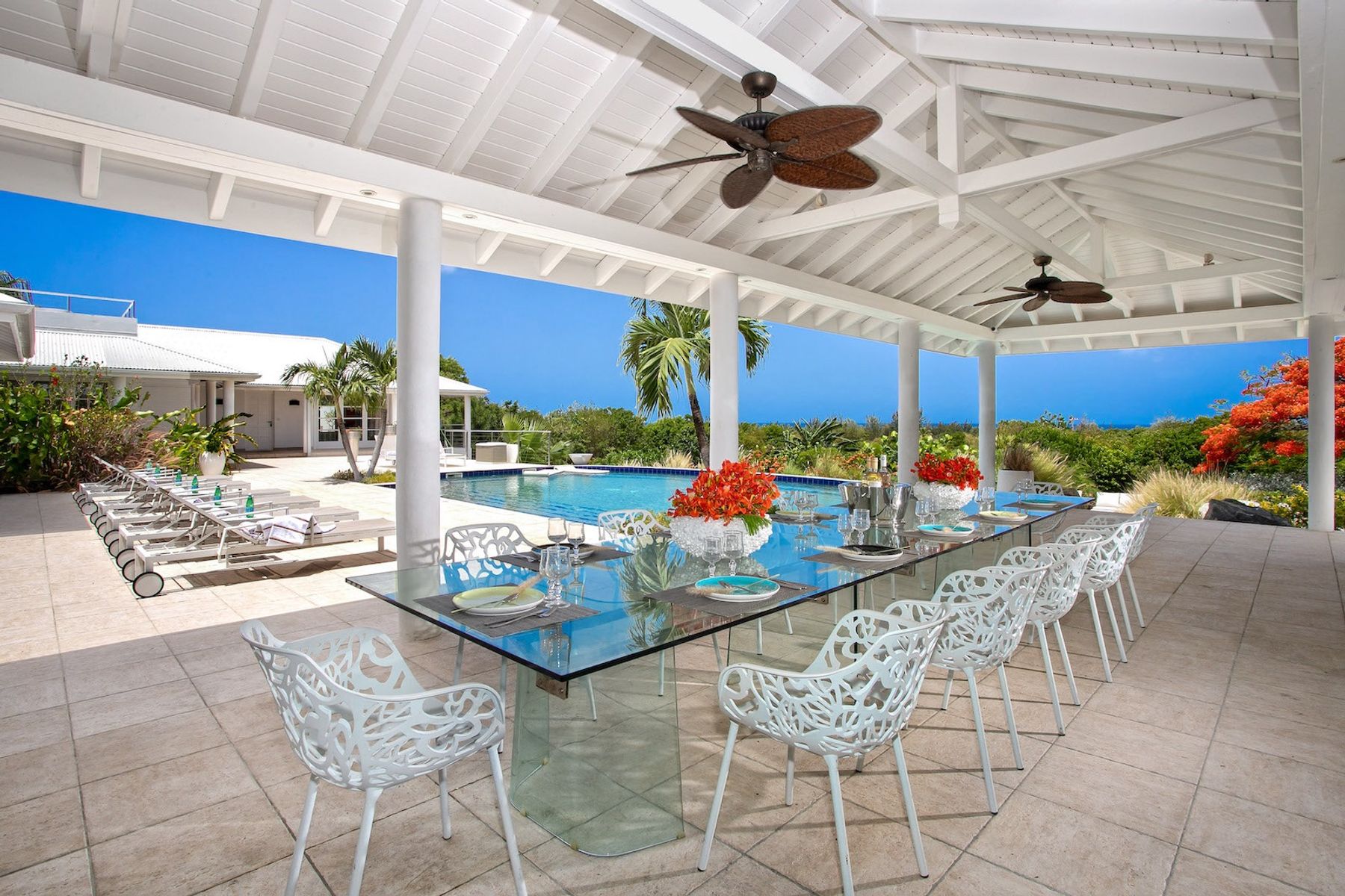 Encore Villa villa photo.