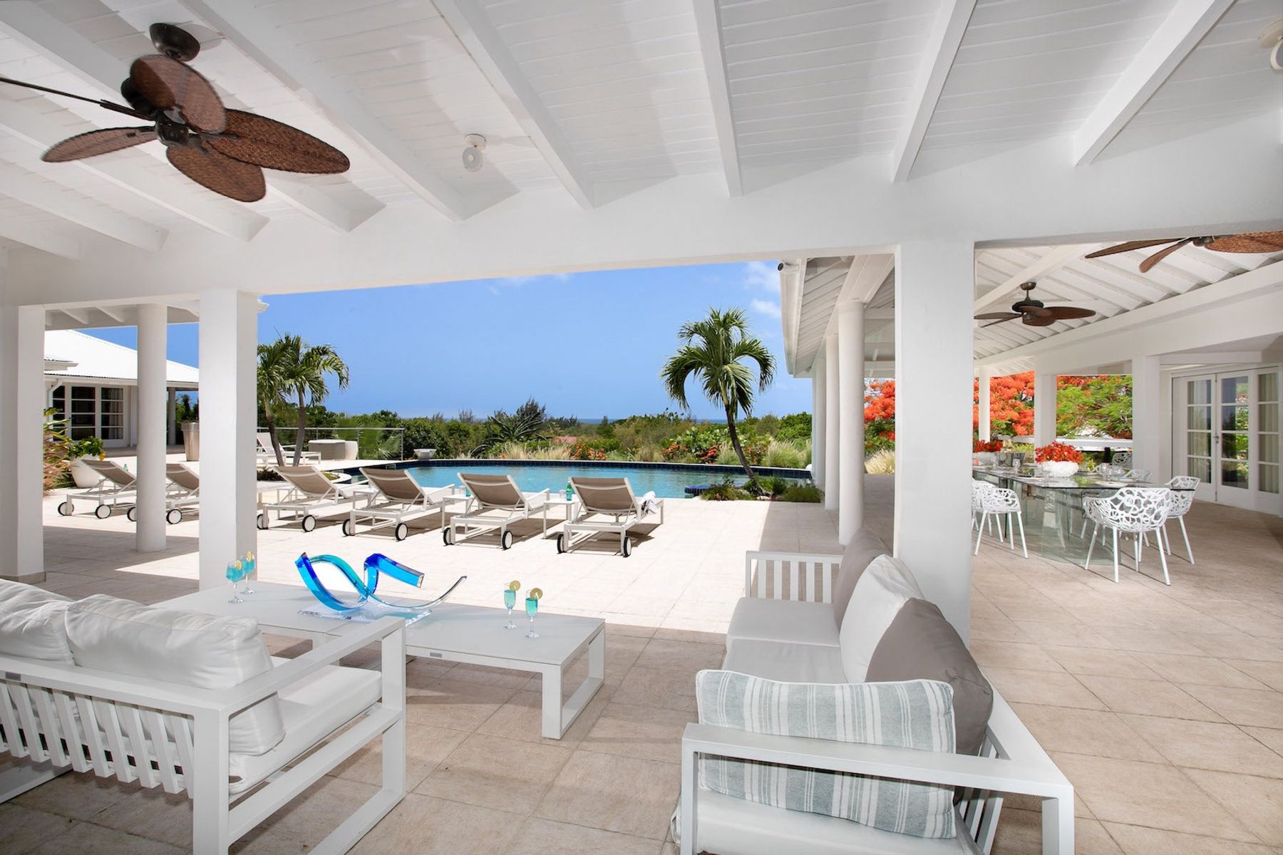 Encore Villa villa photo.