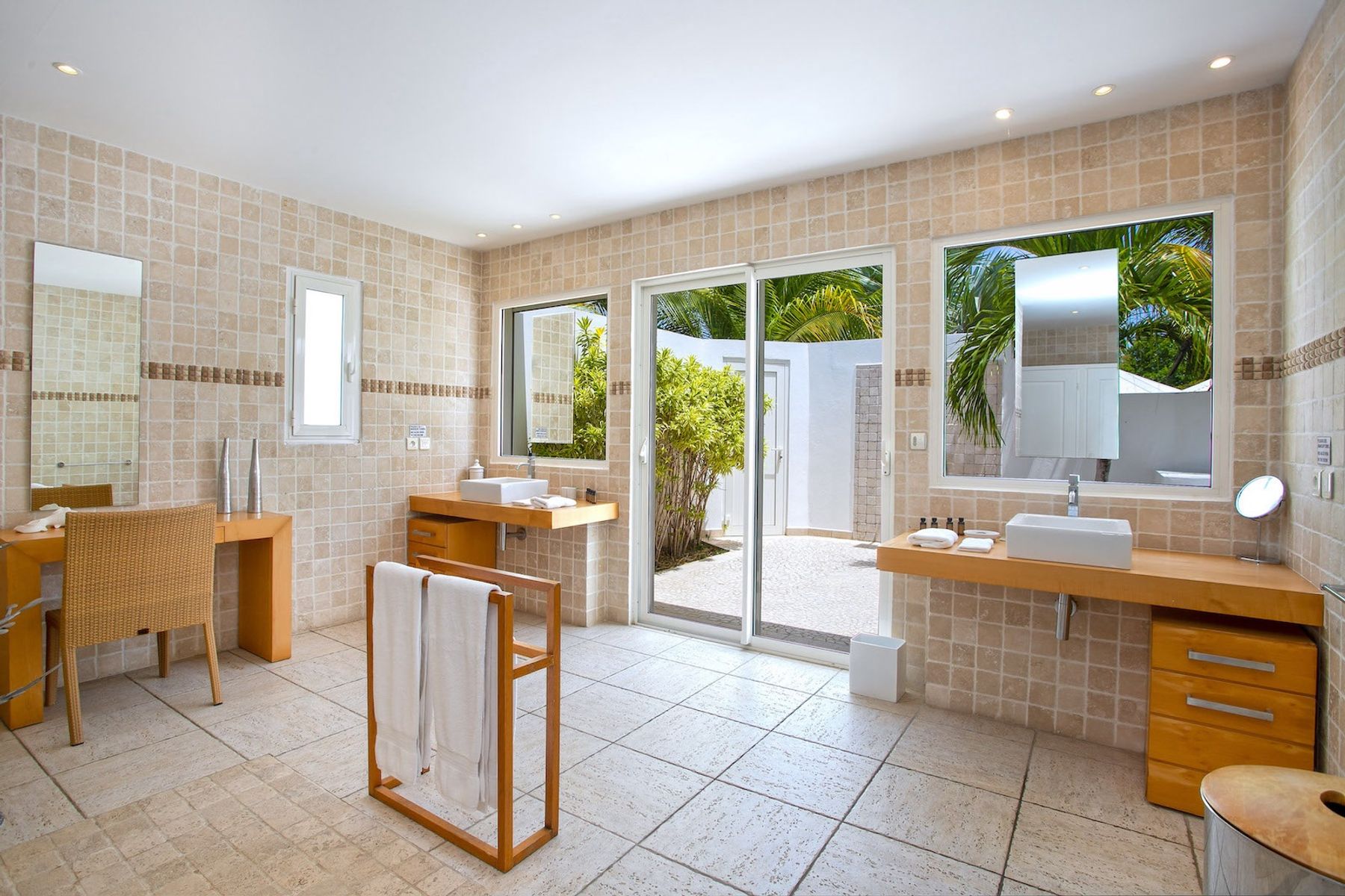 Encore Villa villa photo.