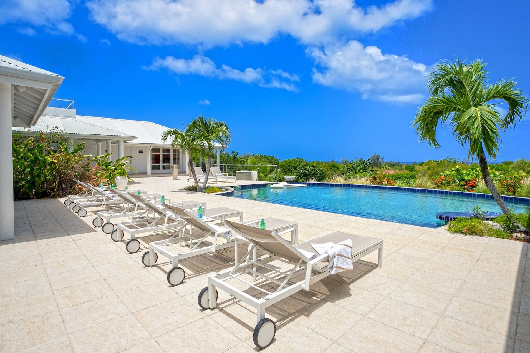 Encore Villa villa photo.