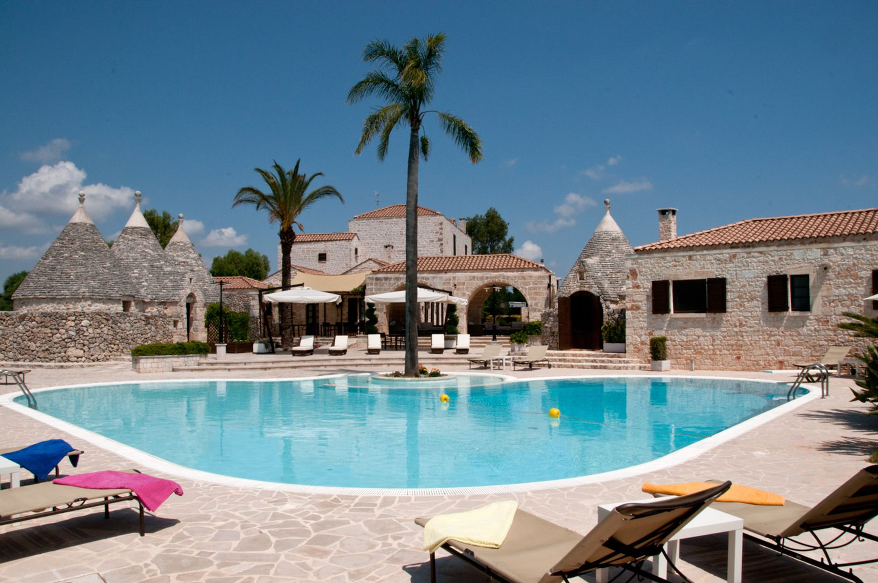Sublimia villa photo.
