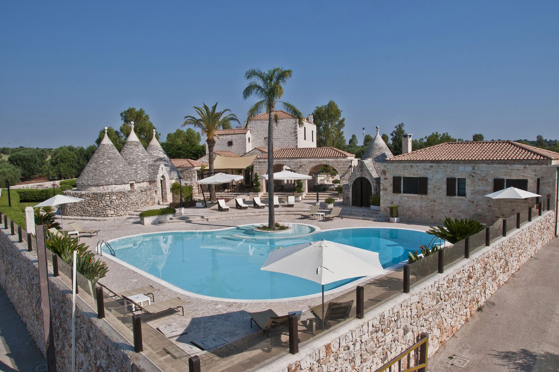 Sublimia villa photo.