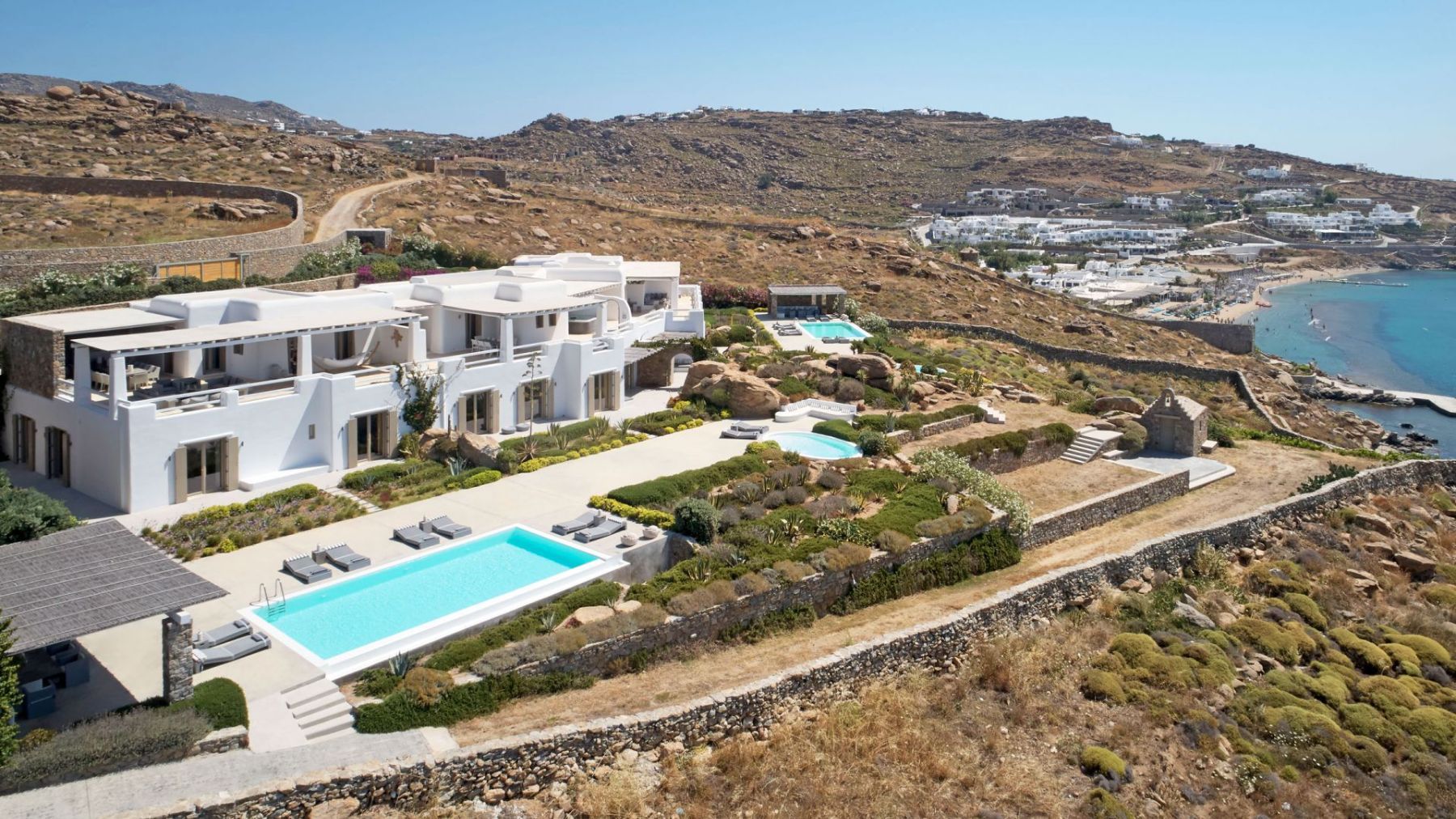 Khaleesi villa photo.