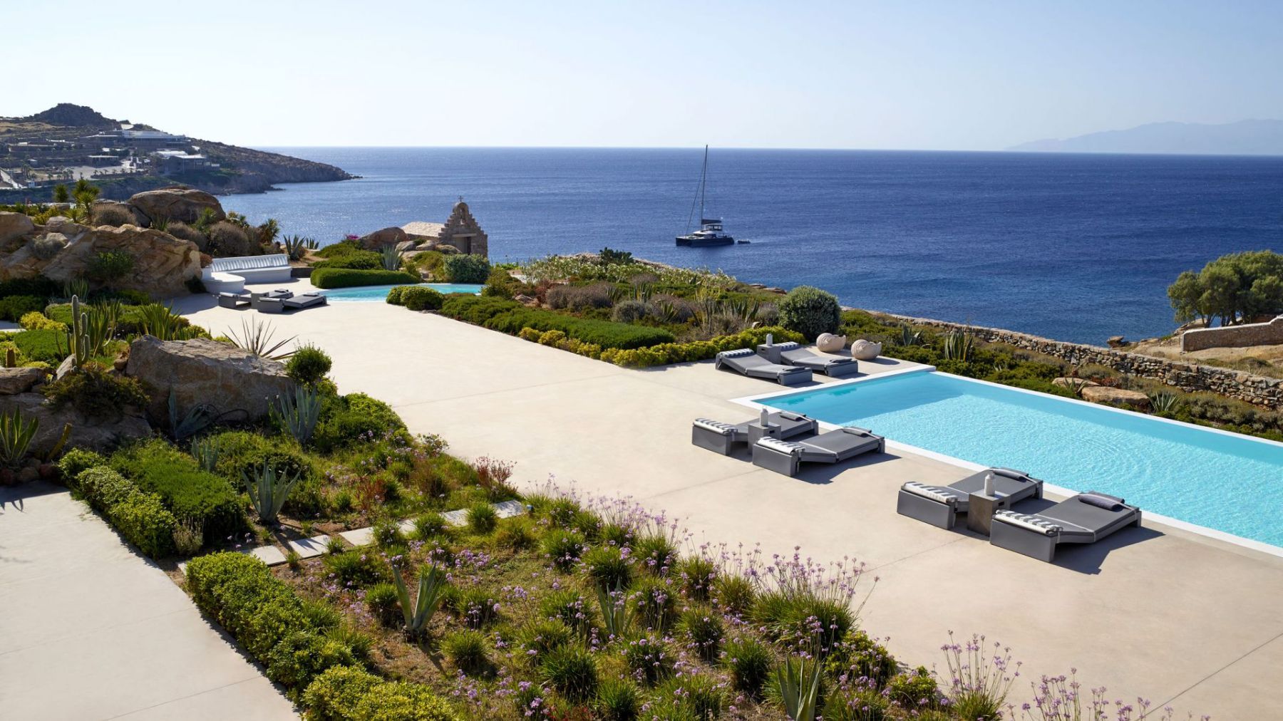 Khaleesi villa photo.