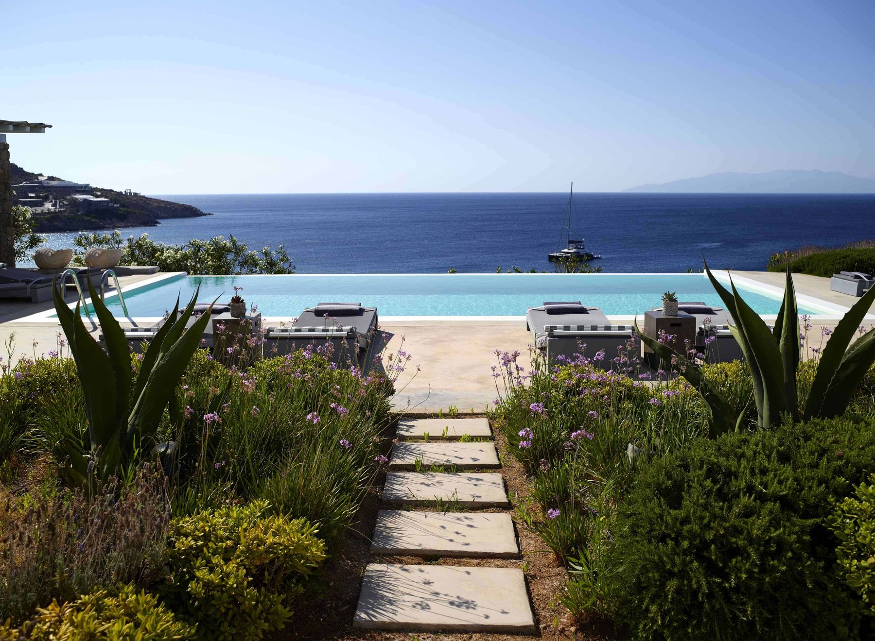 Khaleesi villa photo.