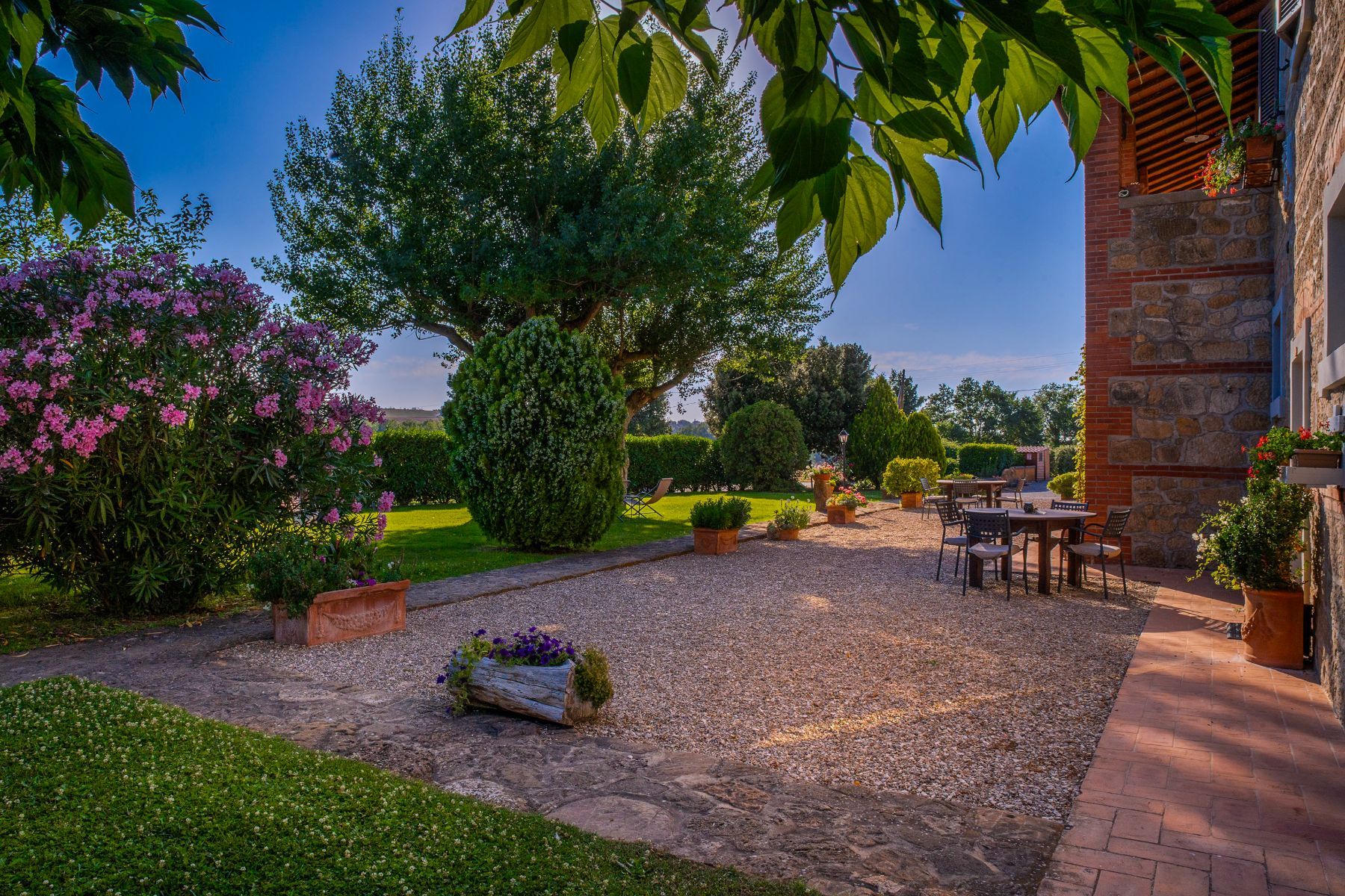 Allombra villa photo.