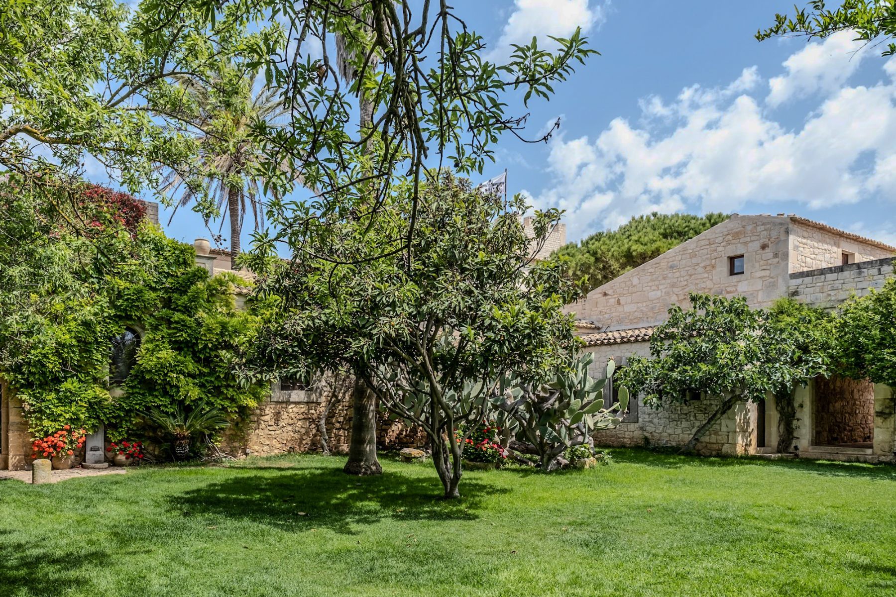 Arco Estate villa photo.