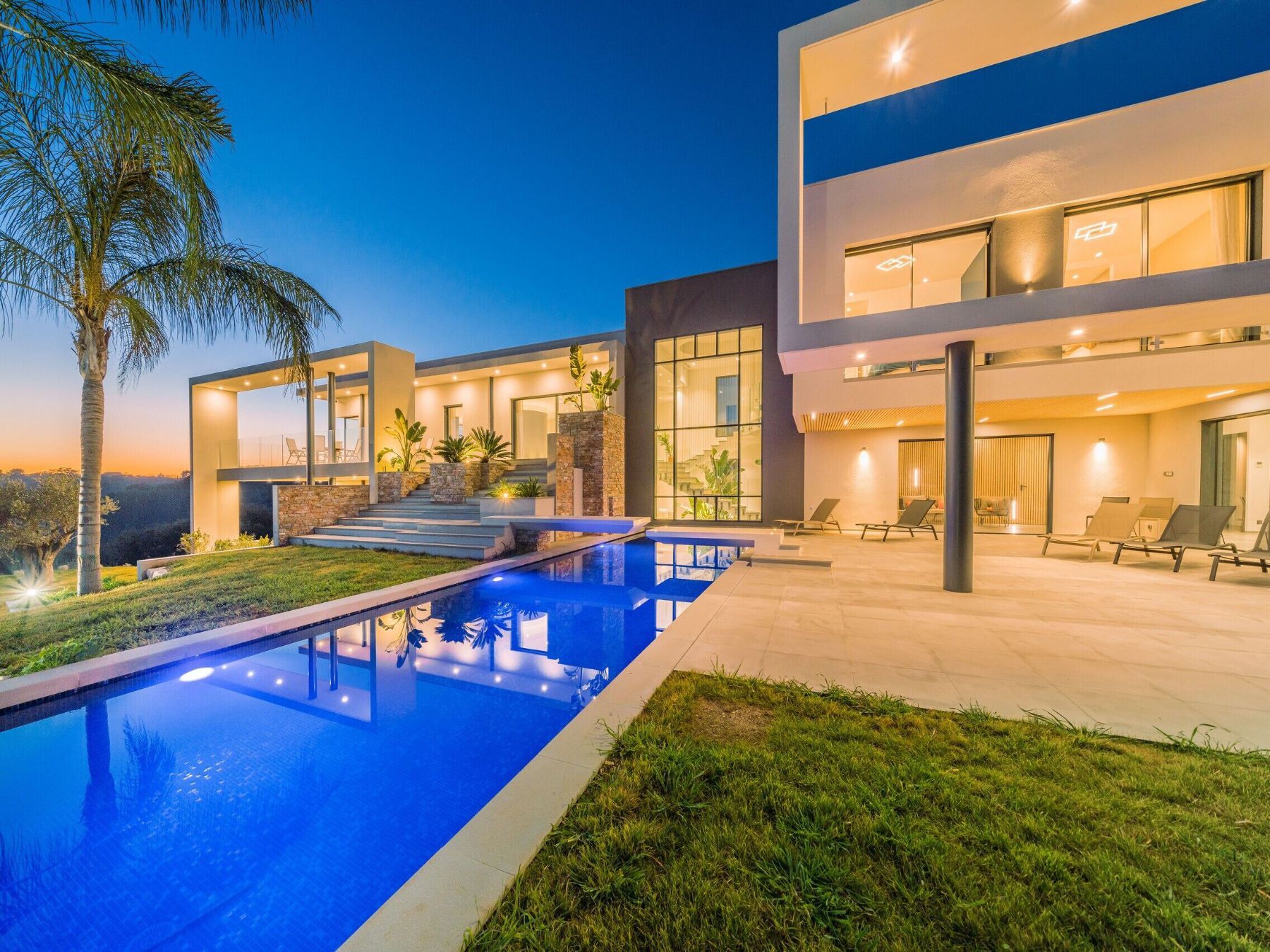 Bella Vista villa photo.