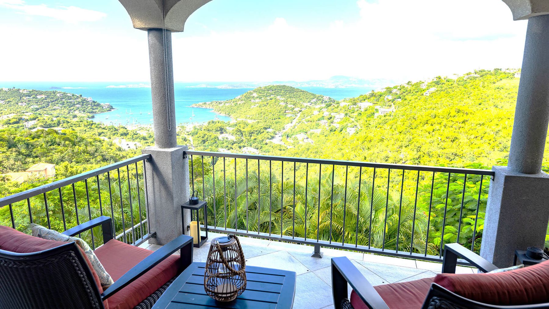 Le Rêve villa photo.