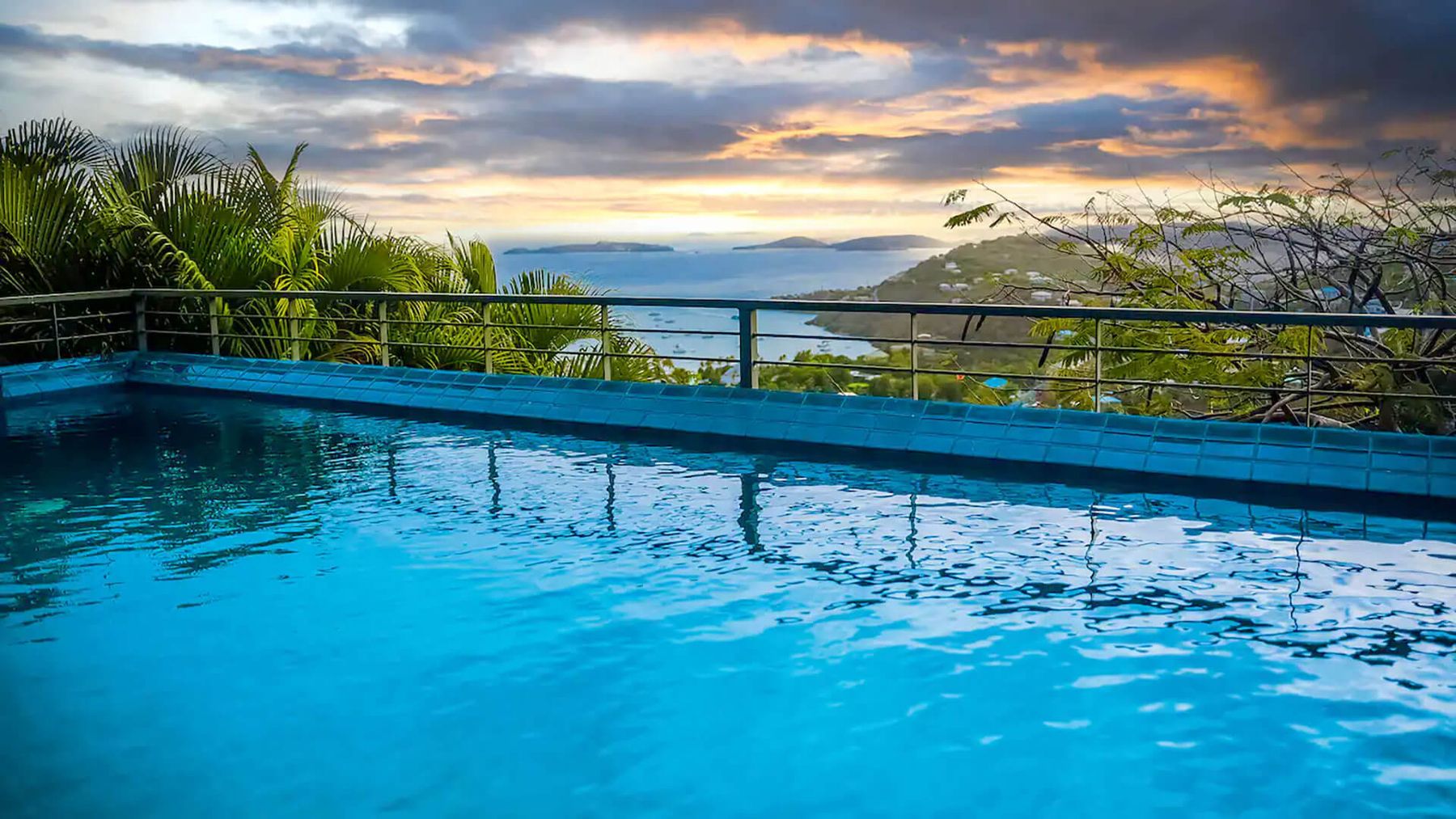 Le Rêve villa photo.
