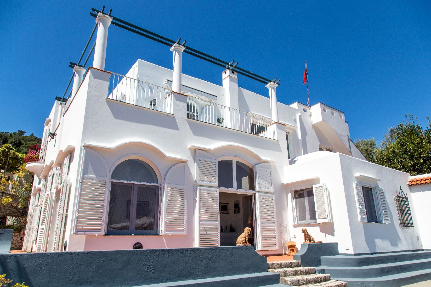 Caprese villa photo.