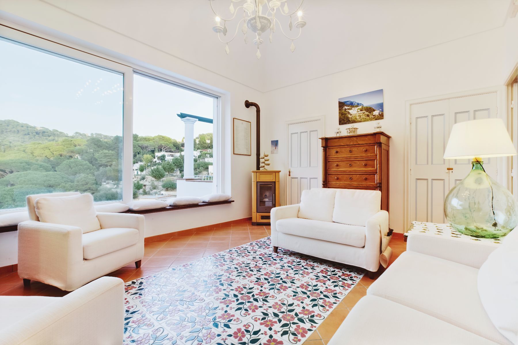 Caprese villa photo.