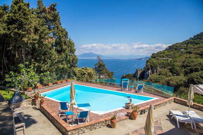 Caprese villa photo.
