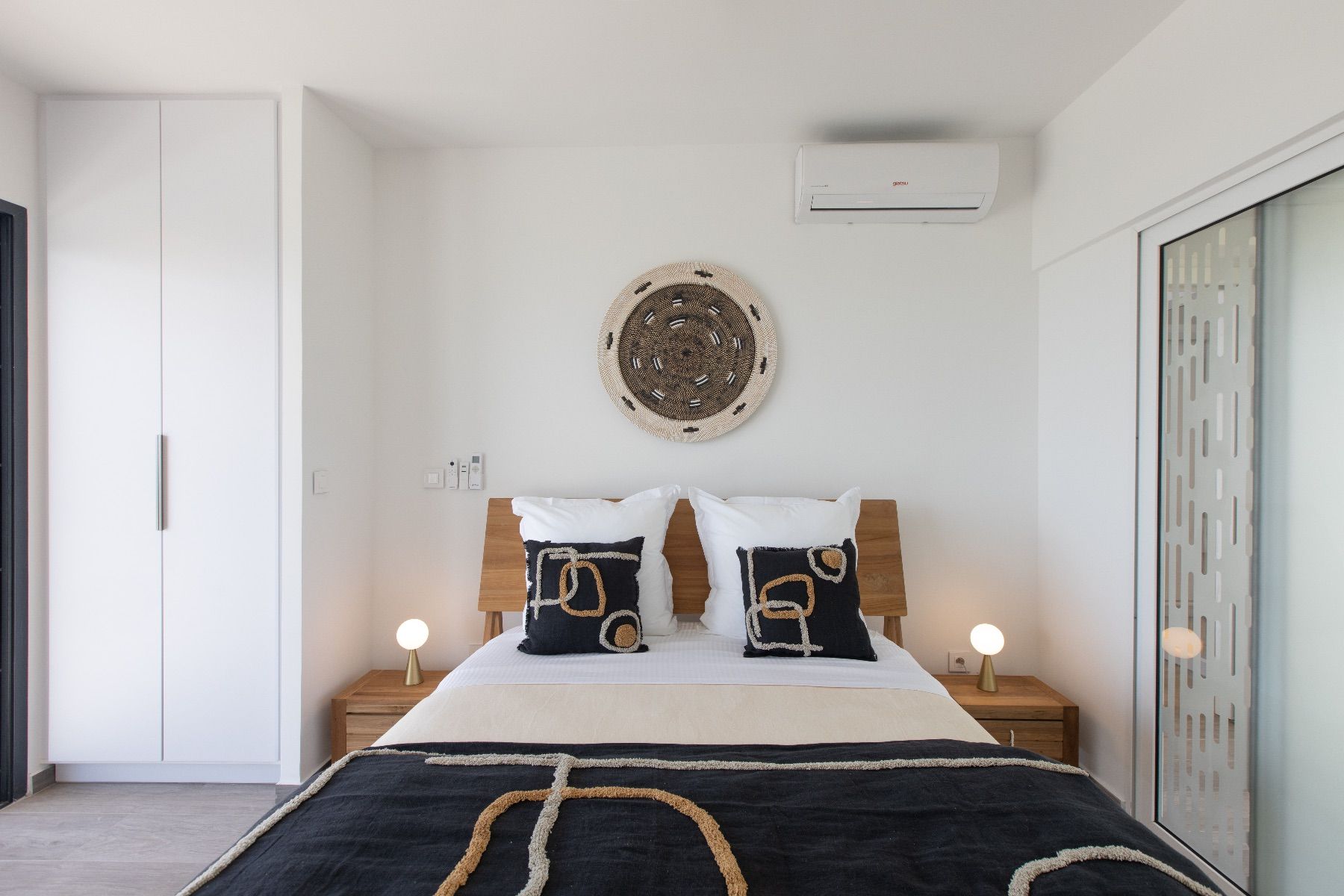 Ocean's One villa photo.