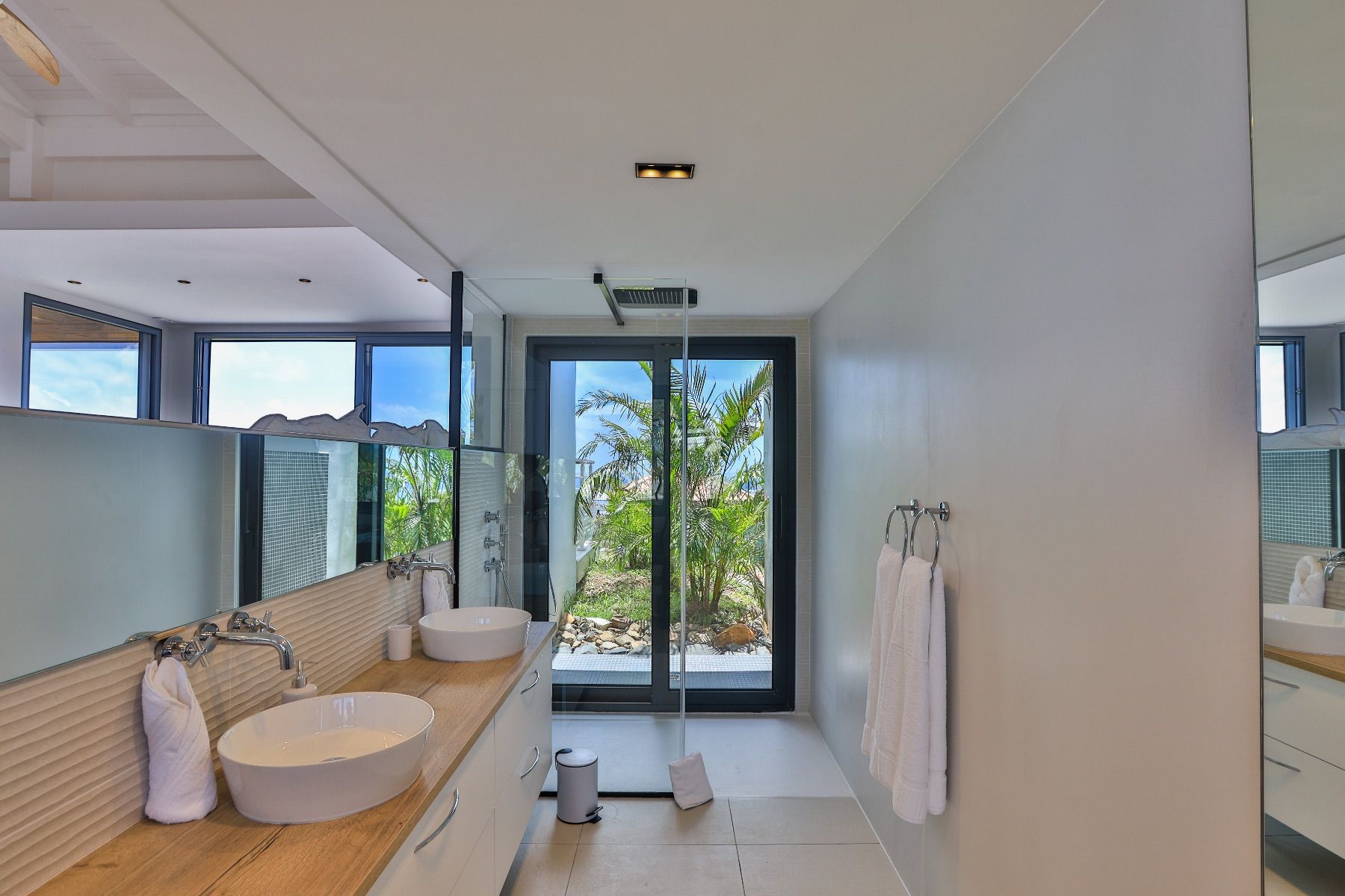 Ocean's One villa photo.